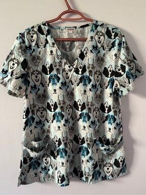 Dog Print Scrub Top in Light Blue and Black